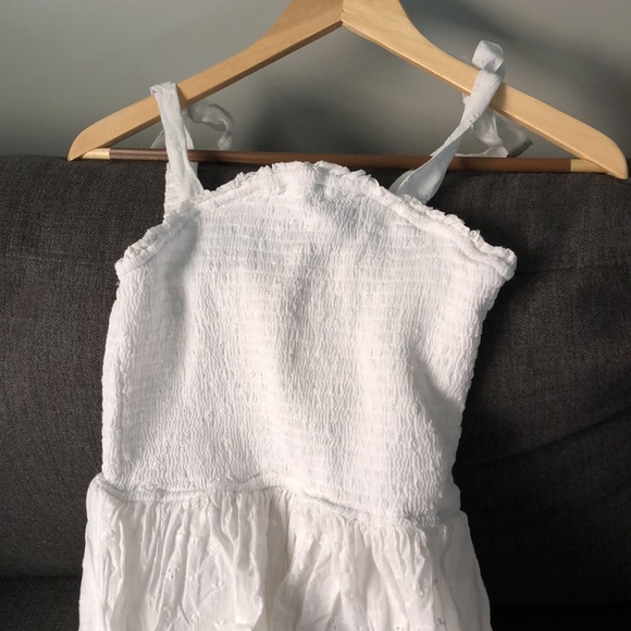 Is used one time , look in very good condition. - Picture 3 of 5